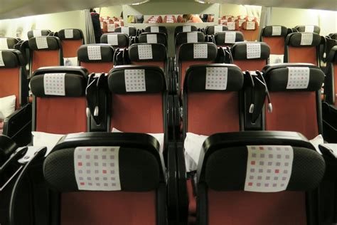 japan airlines boeing 777-300|Review: Japan Airlines 777.